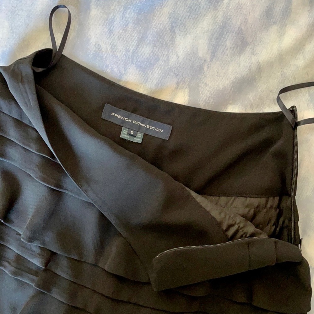 French Connection Mini Skirt - Picture 2 of 3